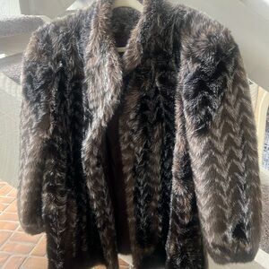 Gorgeous vintage rare faux fur L